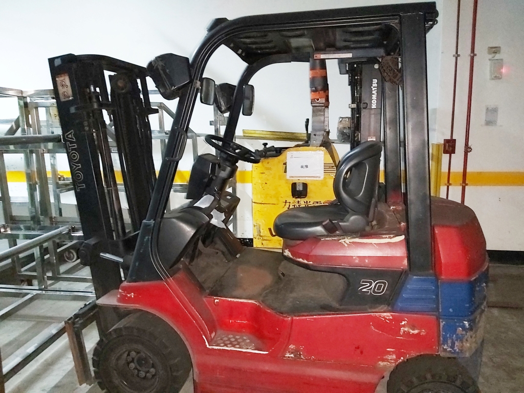 forklift-1